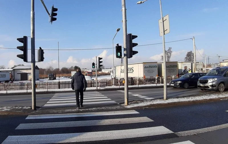 Niebezpieczne przejście dla pieszych w Baranowicach z nową sygnalizacją świetlną