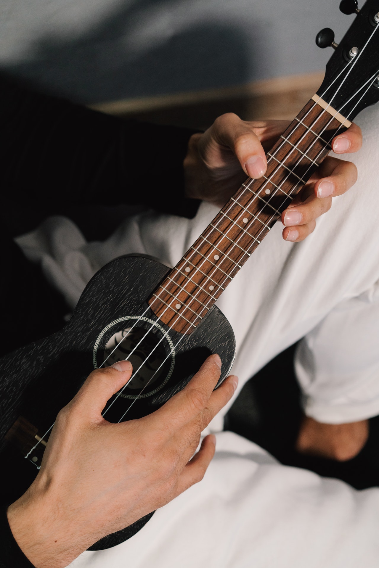 Światowy Dzień Ukulele w żorskiej bibliotece